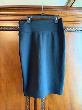LuLaRoe Black Textured Pencil Skirt